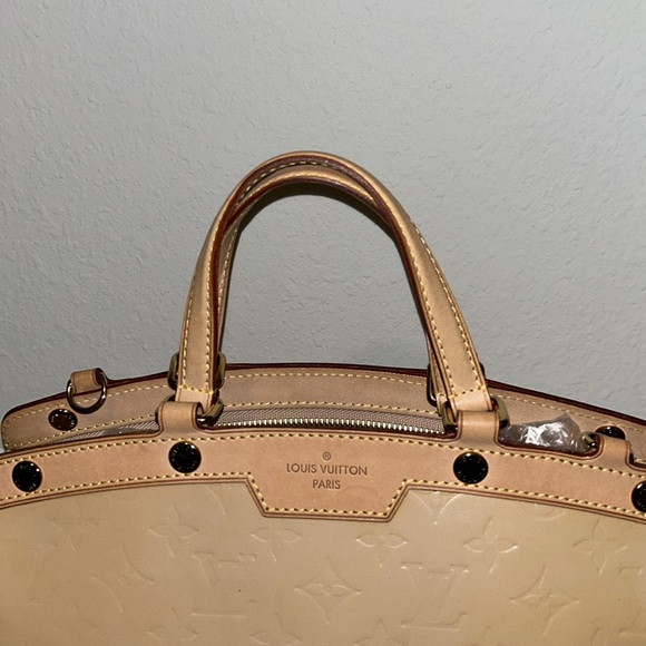 Brea Patent Leather Shoulder Handbag - Picture 2 of 15